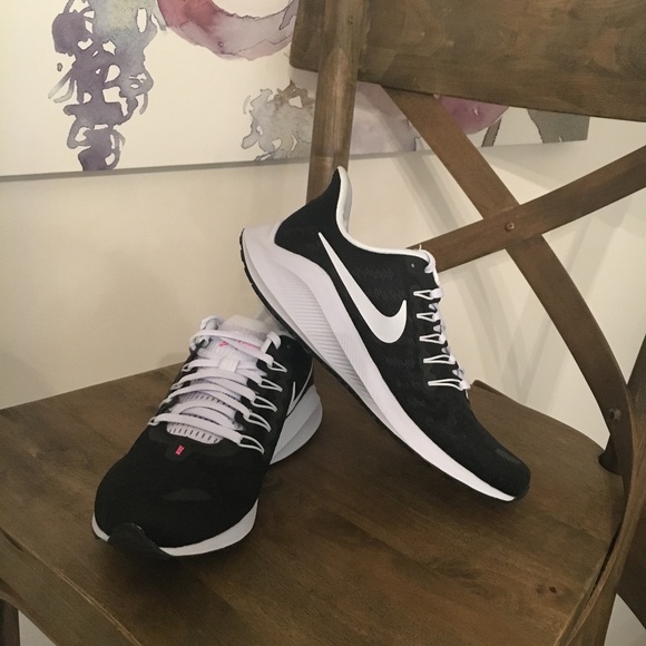 Nike Shoes - Nike Air Zoom !NEW!